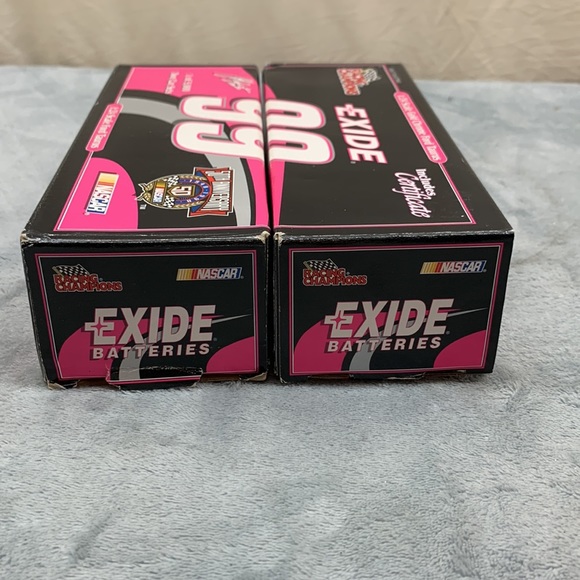 Racing Champions Gold Ford Taurus & Ford Taurus EXIDE 99 1:24 Scale - Picture 7 of 7